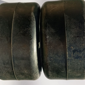 FG P1 RACE vendu à la paire, sans la mousse interne et sans la jante